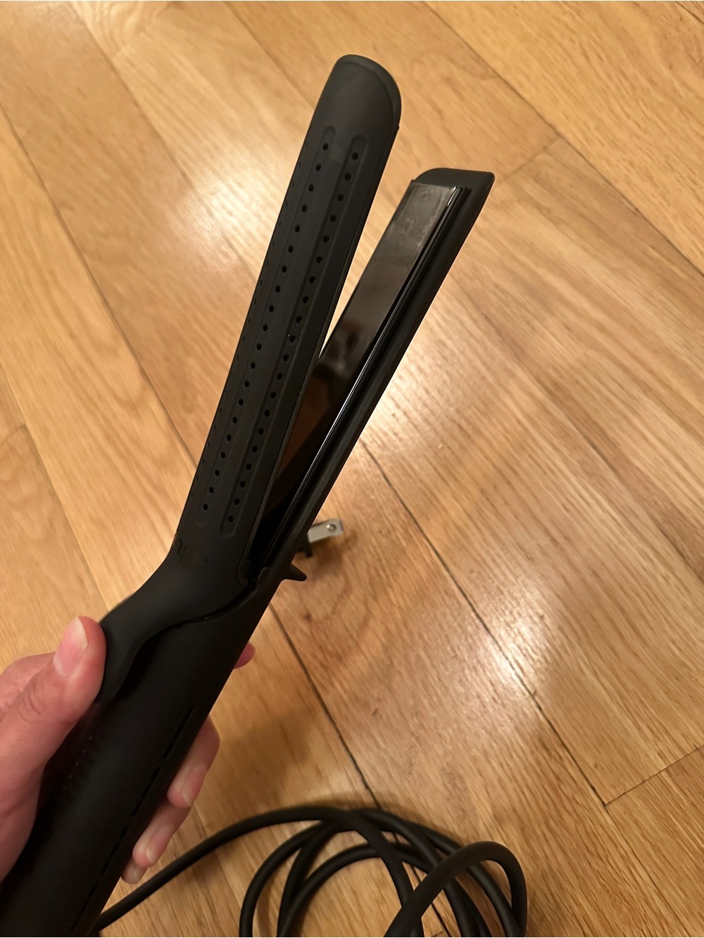 L’ange Black Hair Straightener Flat Iron